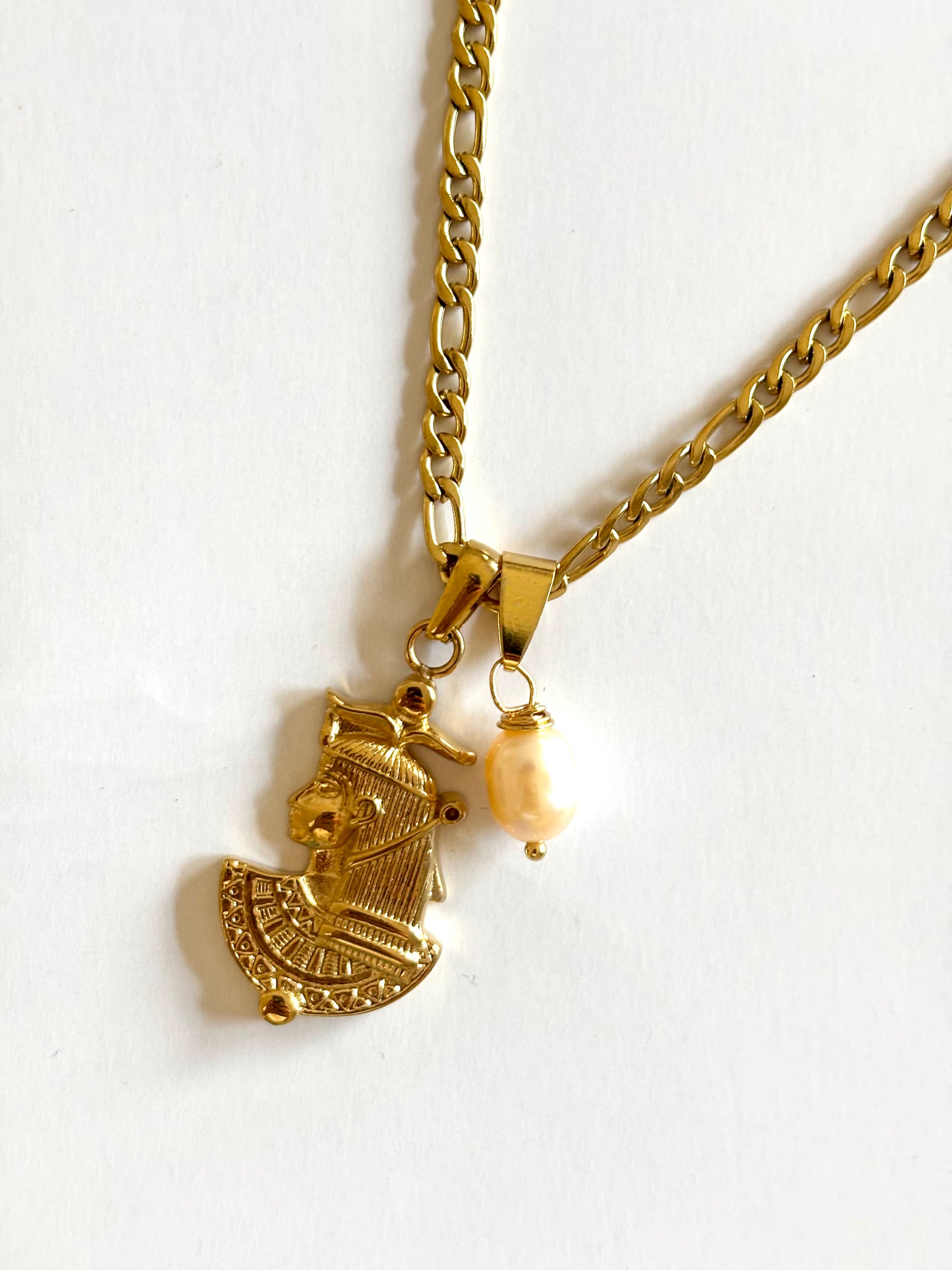 “cleopatra” necklace