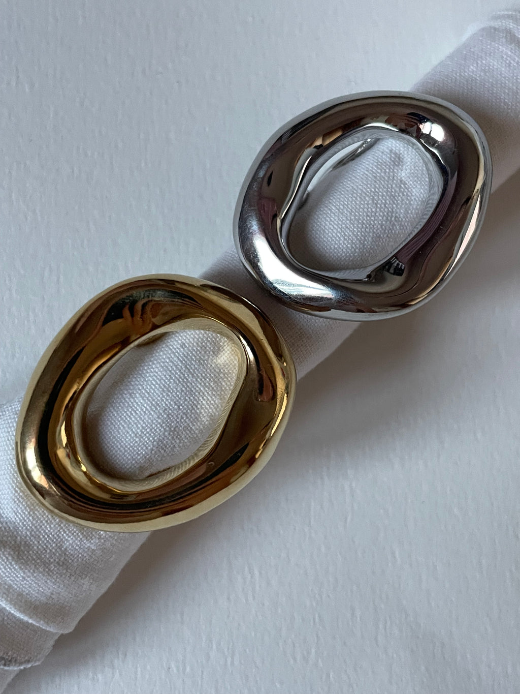 “circle” ring