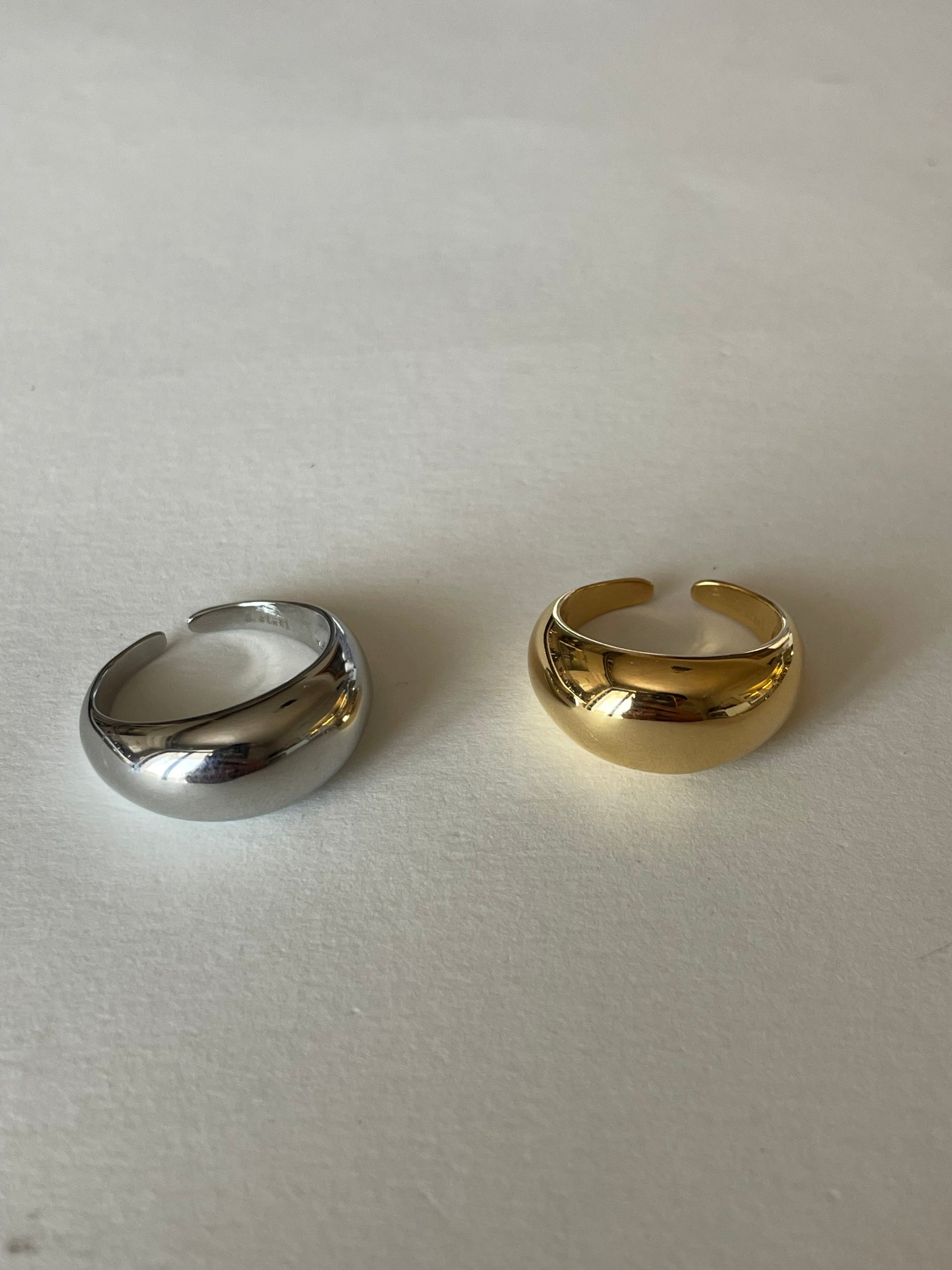 “comic” ring