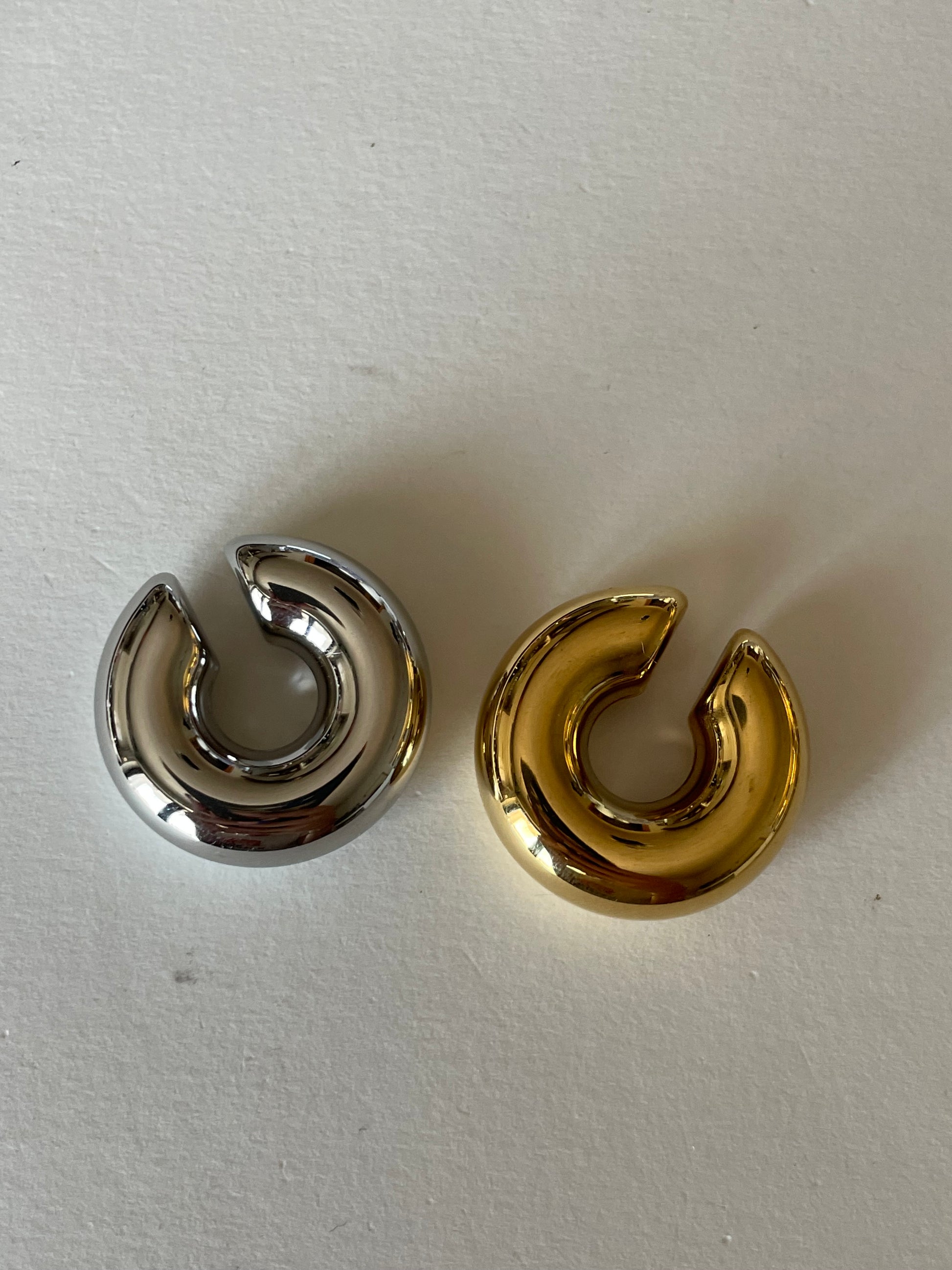 smooth chunky earcuff