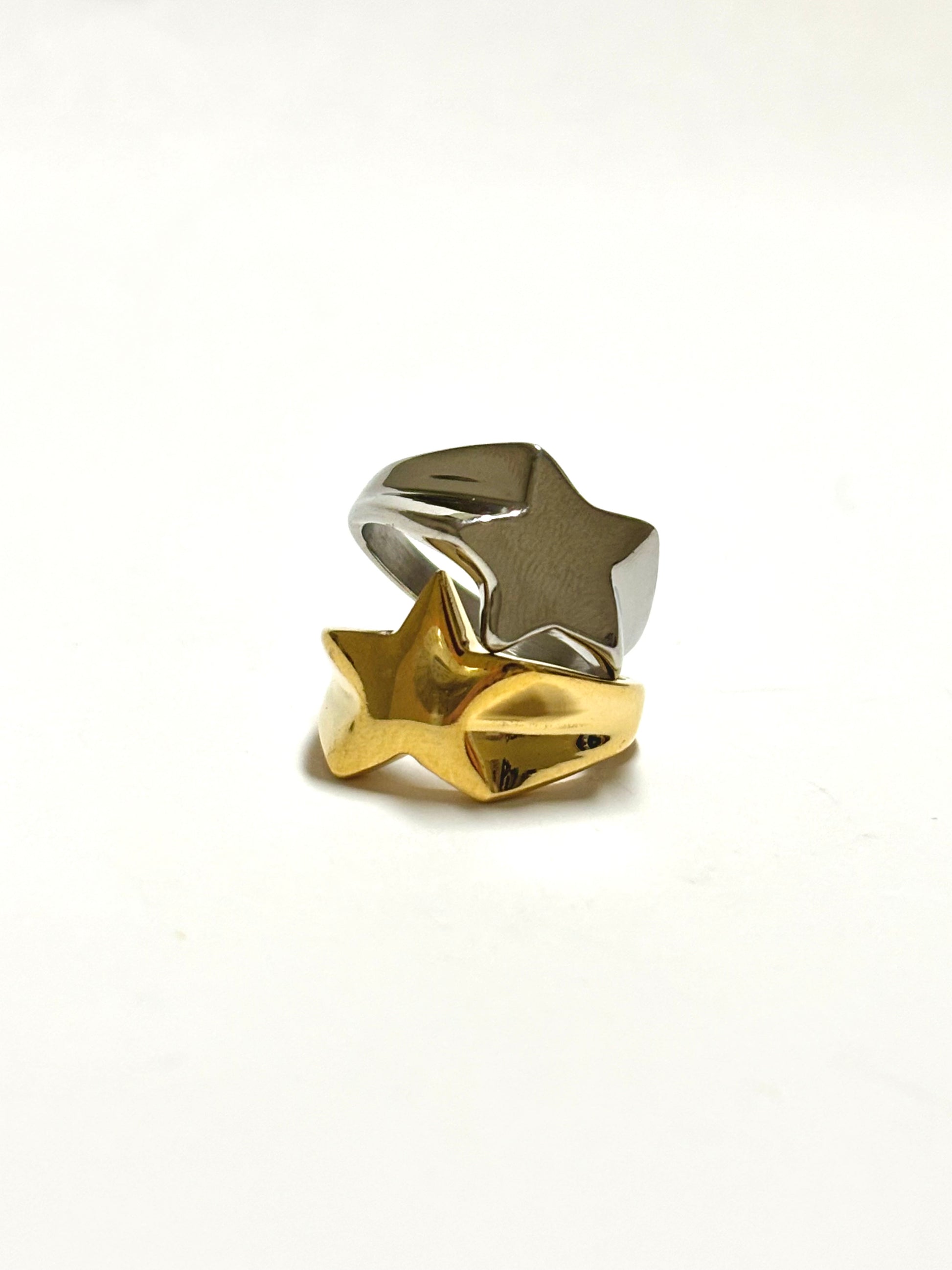 “Hollywood” ring
