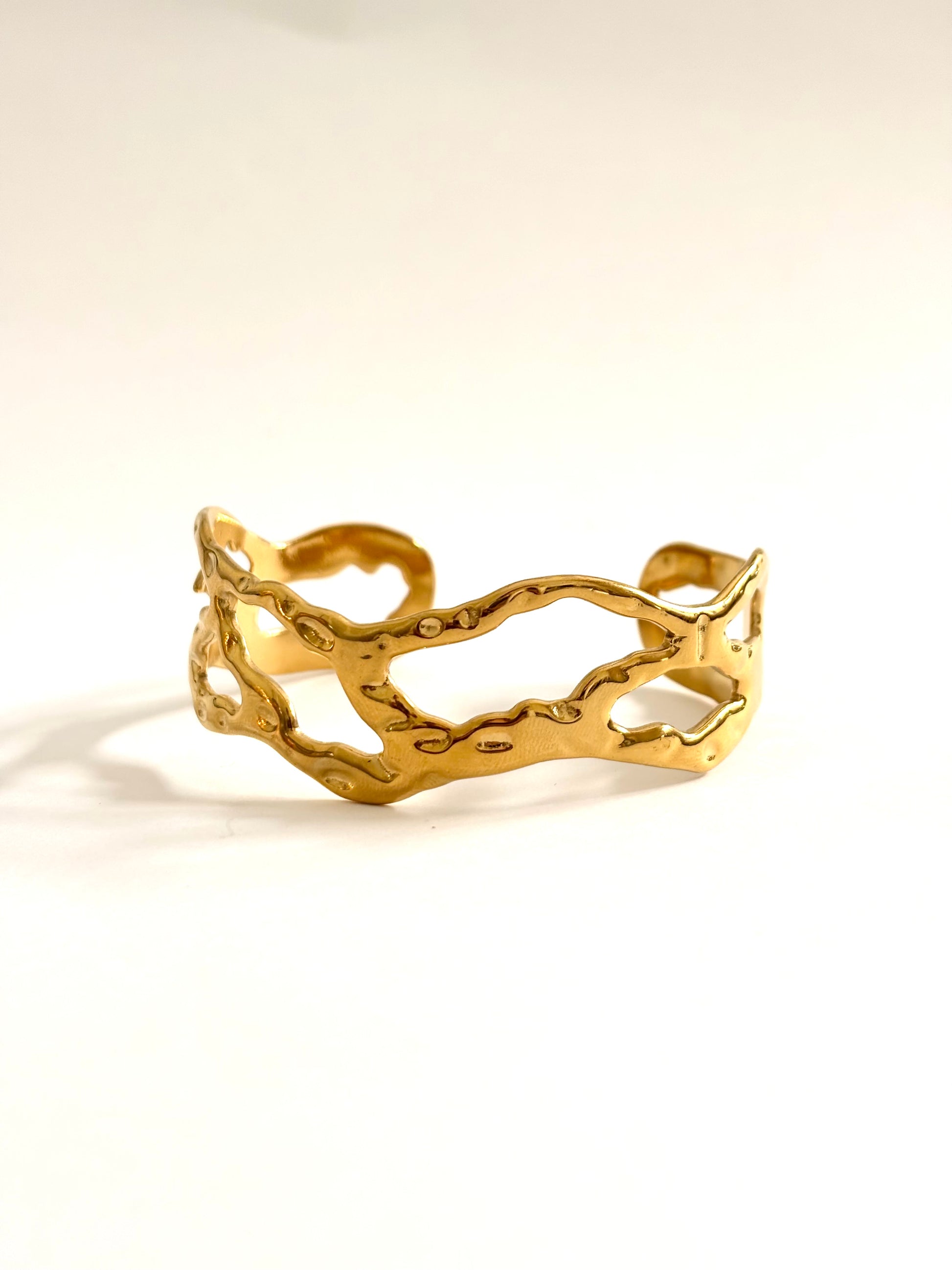 "gold waves" bracelet