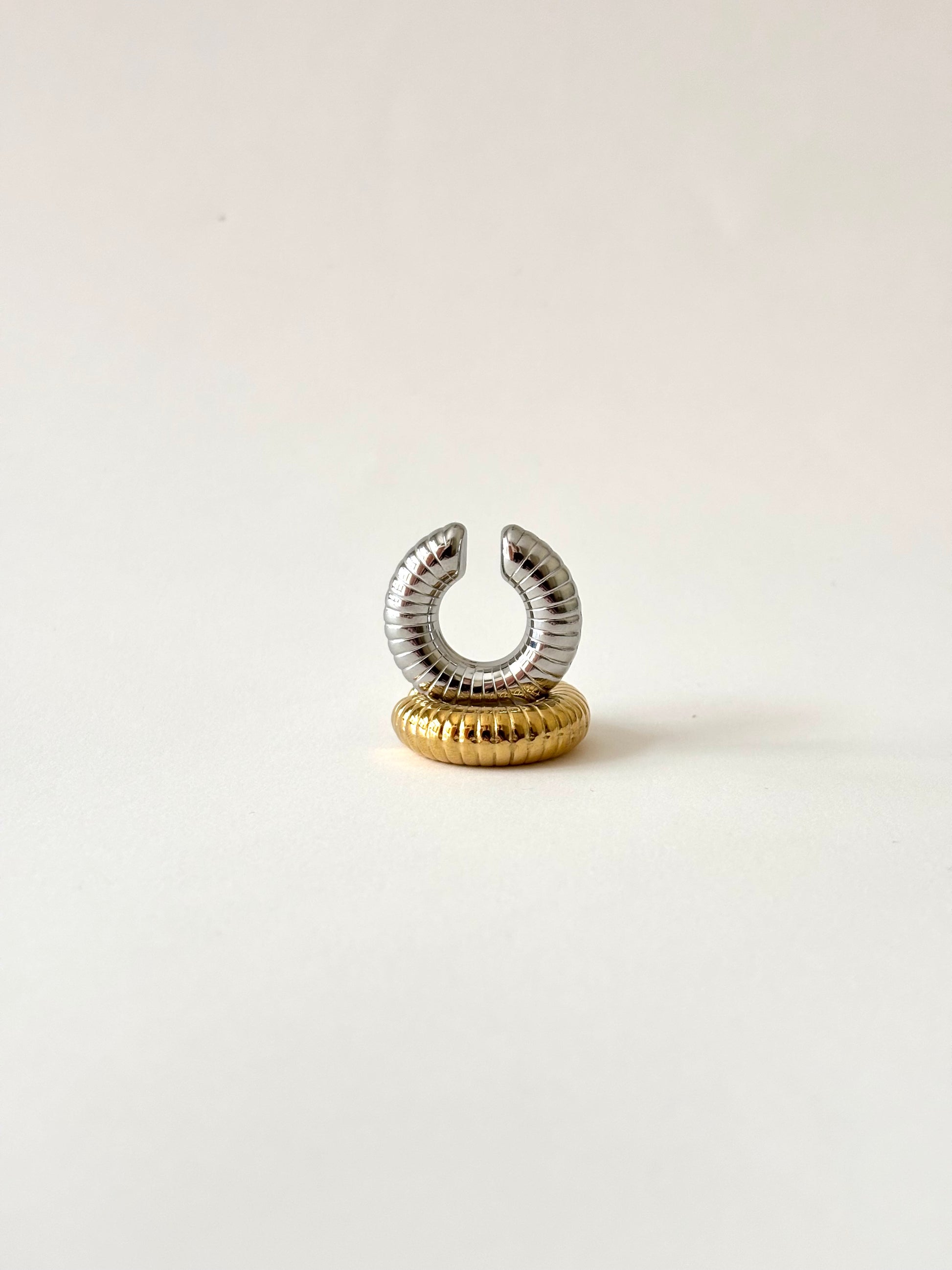 knurled midi earcuff