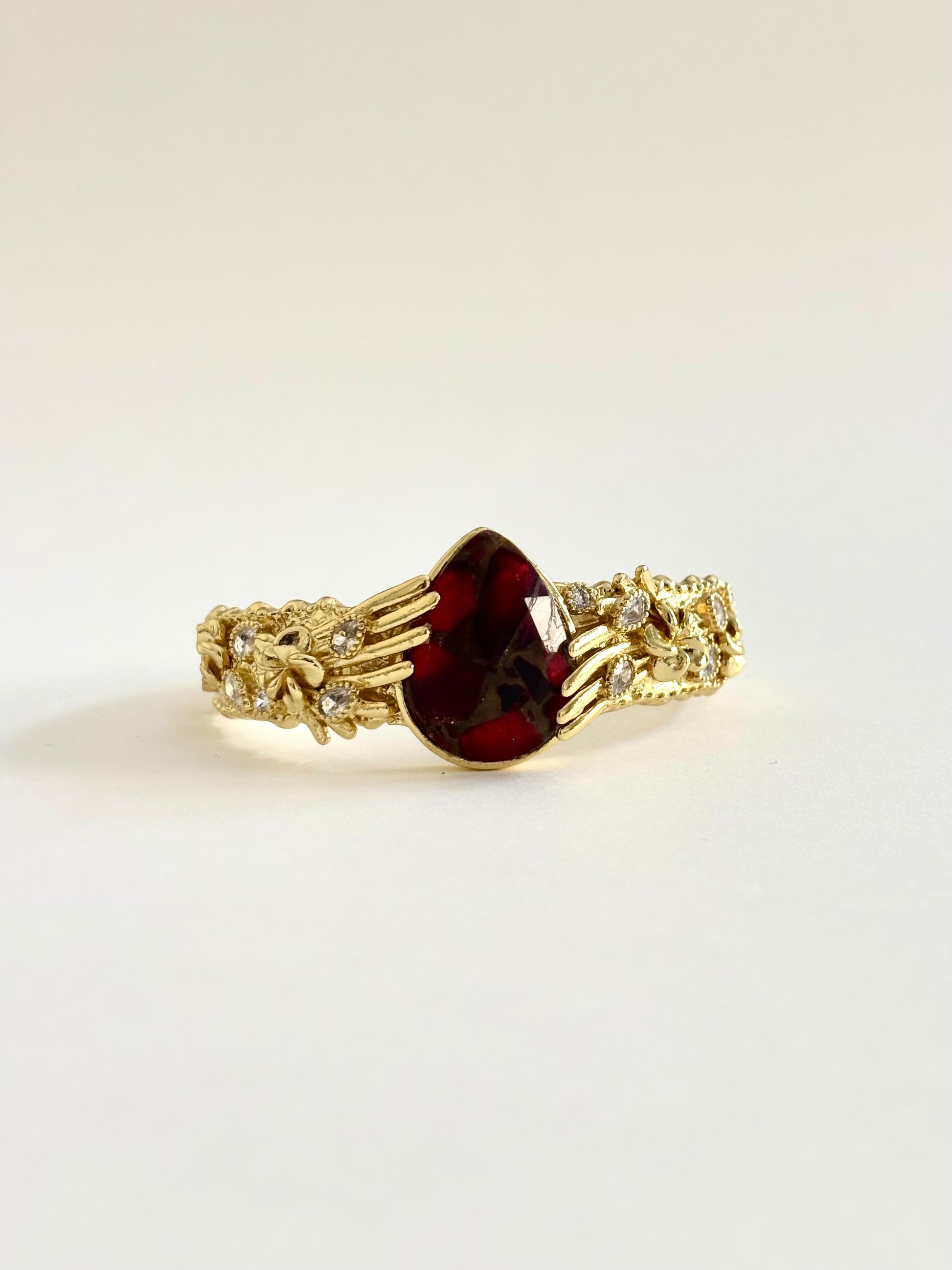 "ESTIA" bracelet | "ATHENA" collection