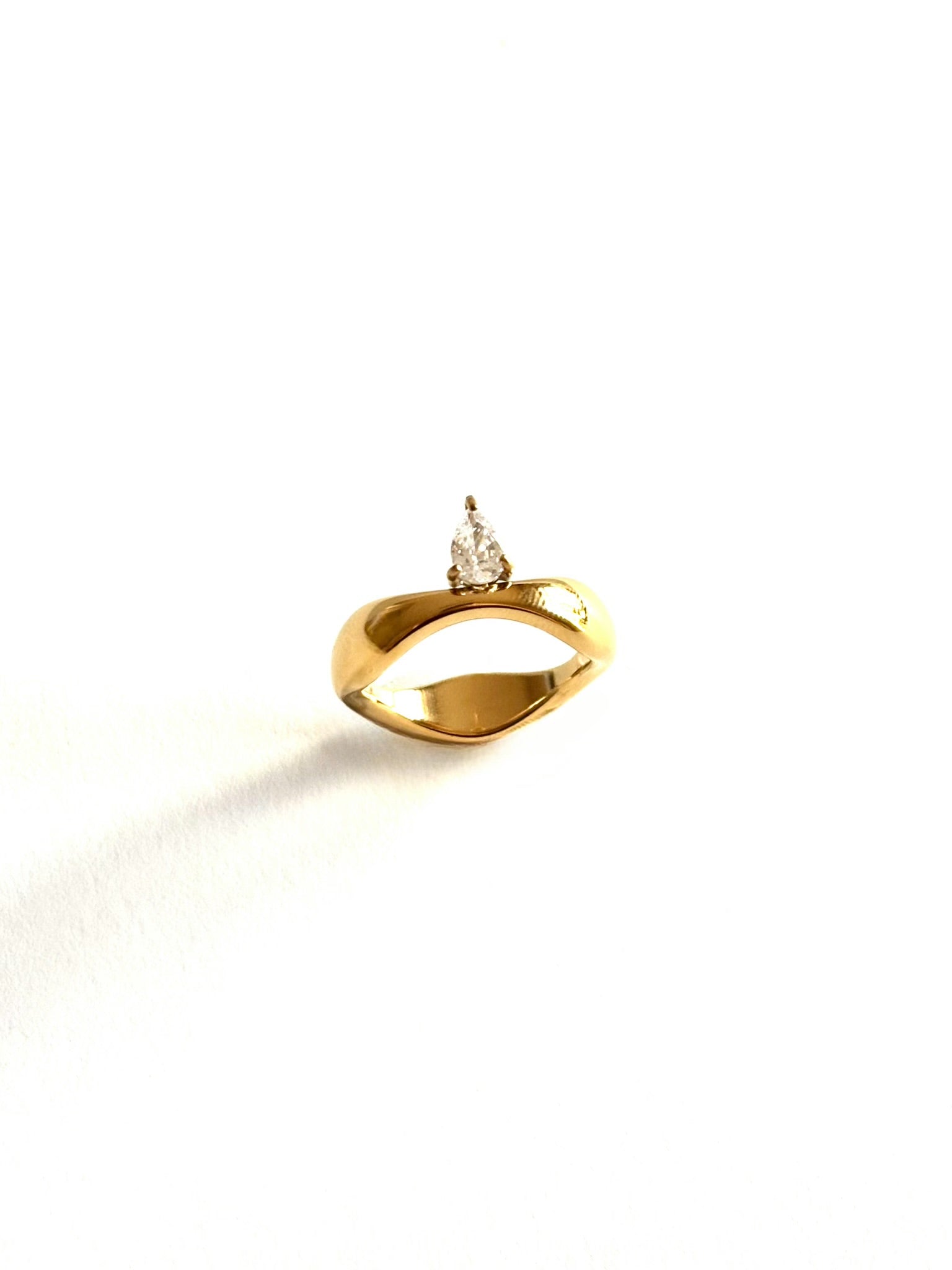 "fluid shine" ring